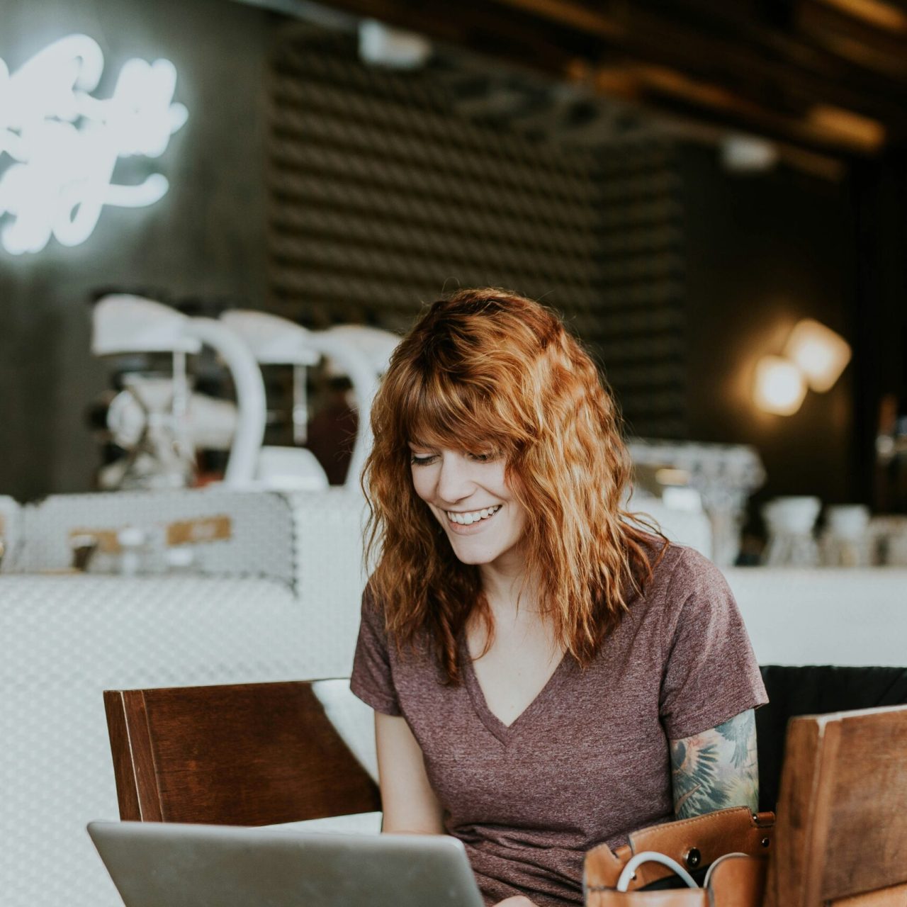 woman on laptop - intentionallyflourish.com